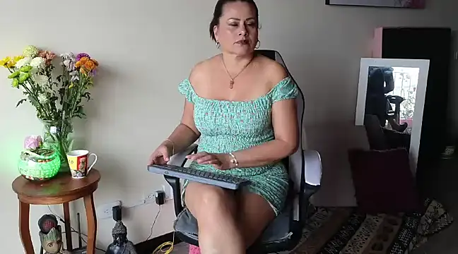 Kaily jonness online show from 20, 3, 2025