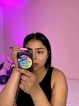 Oriana Guzman online show from 4, 11, 2025