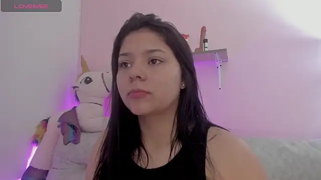 Snapshot of Oriana_Guzman chatting on 11, 5, 2026 Oriana Guzman online show from 11, 5, 2026