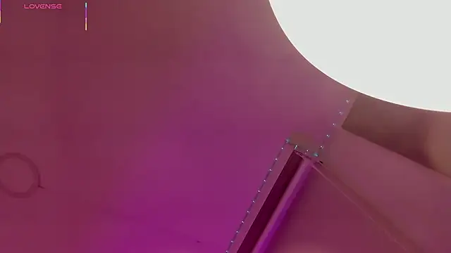 Oriana Guzman online show from 9, 2, 2026