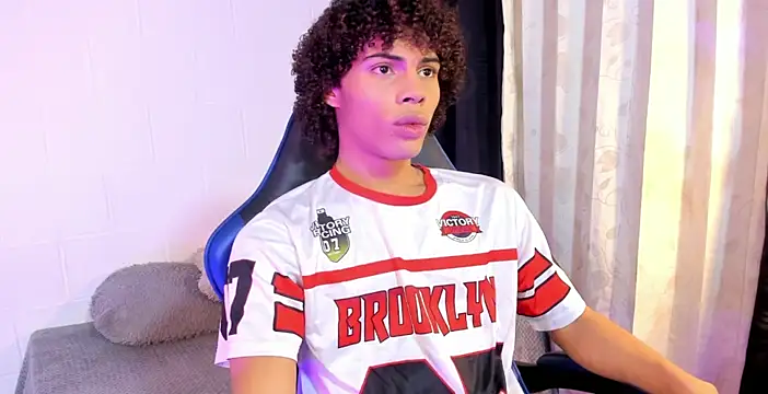 kleo helenos online show from 18, 10, 2025