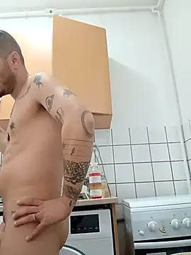 Snapshot of BenDover313OF chatting on 21, 10, 2025 BenDover313OF online show from 21, 10, 2025