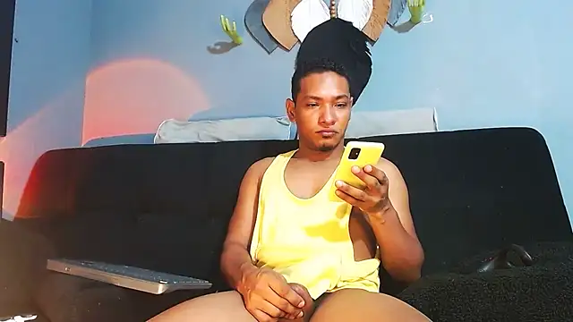 Snapshot of Grandeygruesa1 chatting on 2, 6, 2026 Grandeygruesa1 online show from 2, 6, 2026