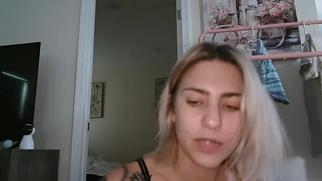 NatalieKneals online show from 27, 10, 2025