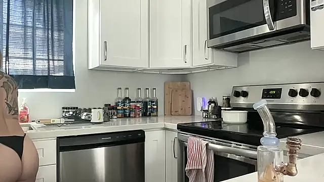 NatalieKneals online show from 23, 2, 2026