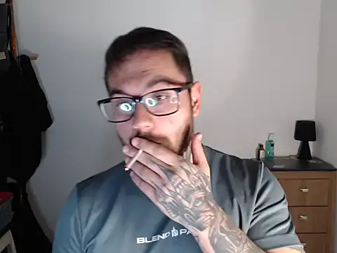 Snapshot of clark_r chatting on 4, 3, 2026 clark r online show from 4, 3, 2026