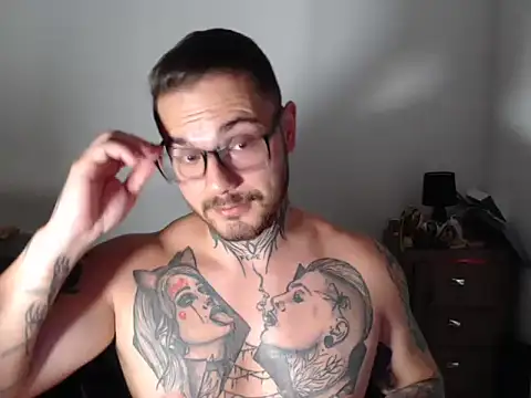 Snapshot of clark_r chatting on 6, 2, 2026 clark r online show from 6, 2, 2026