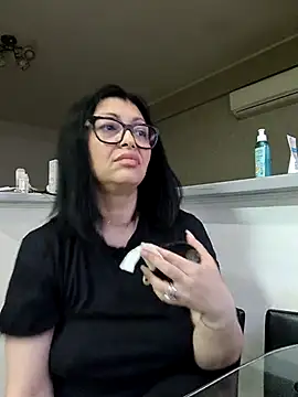 Snapshot of Milf_Abigail chatting on 25, 5, 2026 Milf Abigail online show from 25, 5, 2026