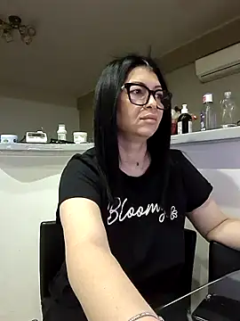 Milf Abigail online show from 15, 11, 2025