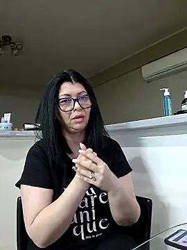 Milf Abigail online show from 18, 2, 2026