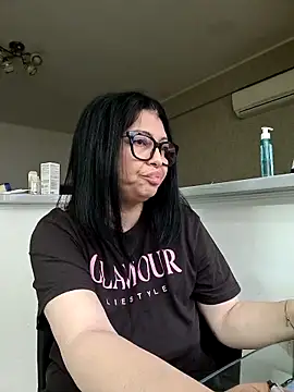 Snapshot of Milf_Abigail chatting on 4, 6, 2026 Milf Abigail online show from 4, 6, 2026