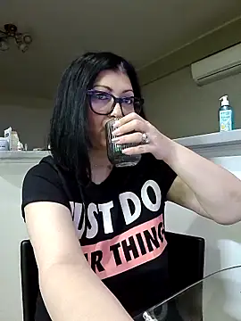 Milf Abigail online show from 21, 4, 2026