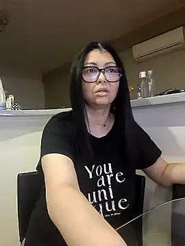 Milf Abigail online show from 8, 1, 2026