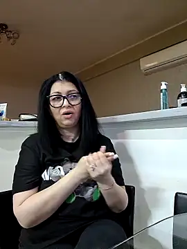 Milf Abigail online show from 28, 2, 2026