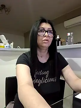 Milf Abigail online show from 12, 1, 2026