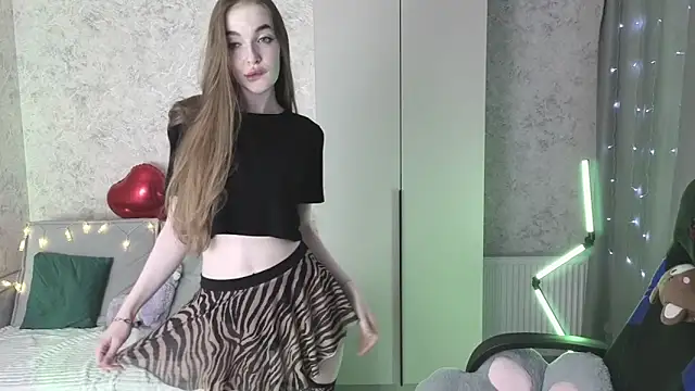 LissaCain online show from 11, 4, 2026