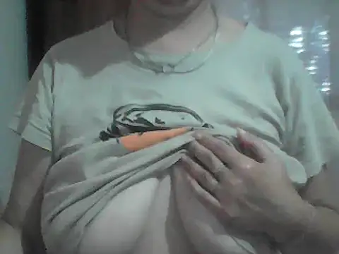 Snapshot of AnaXBerry chatting on 26, 6, 2026 AnaXBerry online show from 26, 6, 2026