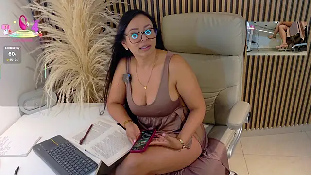 Snapshot of lulu_072 chatting on 11, 6, 2026 lulu 072 online show from 11, 6, 2026
