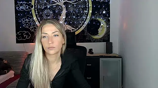 SexxyLiviaa online show from 17, 11, 2025