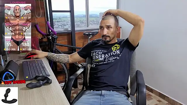 Snapshot of Marck_Muscle chatting on 7, 6, 2026 Marck Muscle online show from 7, 6, 2026