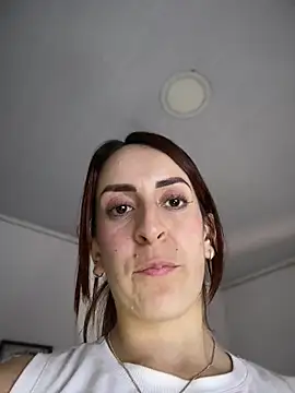 Buttyy Cherry online show from 1, 4, 2026