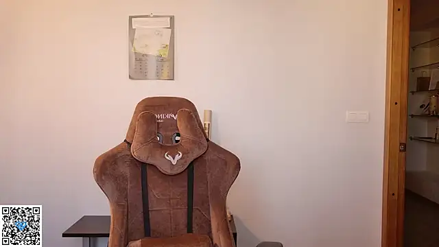 Neko Kimiko online show from 10, 10, 2025