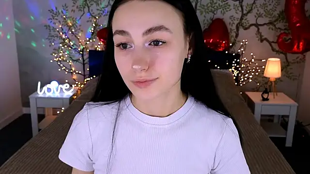 CosmicFaye online show from 18, 2, 2025