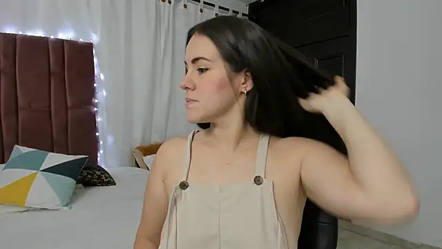 AURORA FRANKLIN online show from 10, 2, 2025