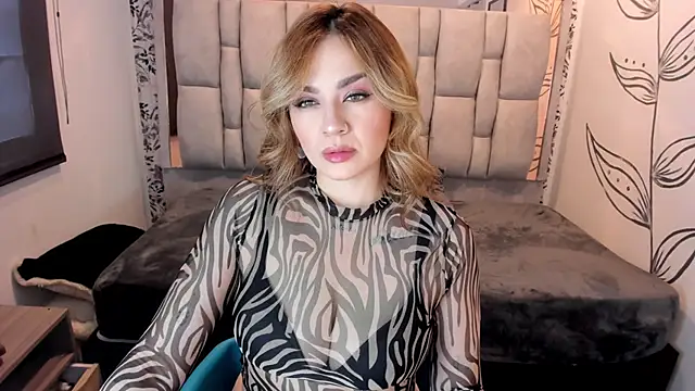 Snapshot of KataHot_ chatting on 30, 10, 2025 KataHot online show from 30, 10, 2025