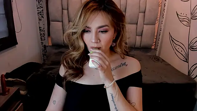 Snapshot of KataHot_ chatting on 29, 10, 2025 KataHot online show from 29, 10, 2025