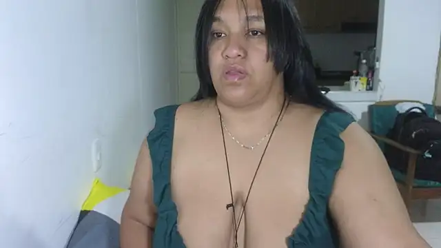 Snapshot of Mia_Adell_11 chatting on 13, 9, 2025 Mia Adell 11 online show from 13, 9, 2025