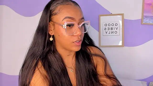 MONAAXXX  online show from 26, 2, 2025
