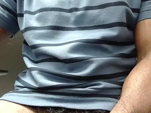 Snapshot of thkbigbrnmeat4f chatting on 16, 10, 2025 thkbigbrnmeat4f online show from 16, 10, 2025