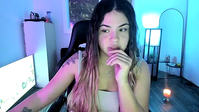 MelSaunders online show from 28, 11, 2025