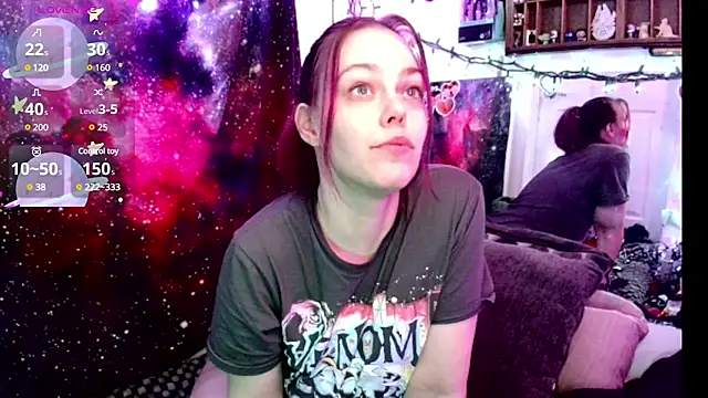 EverlyEster online show from 19, 1, 2025