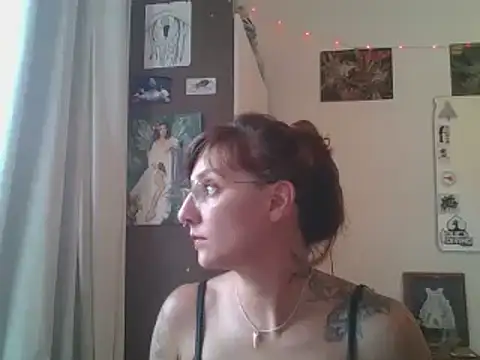 SweetyBabyDemon online show from 5, 2, 2025