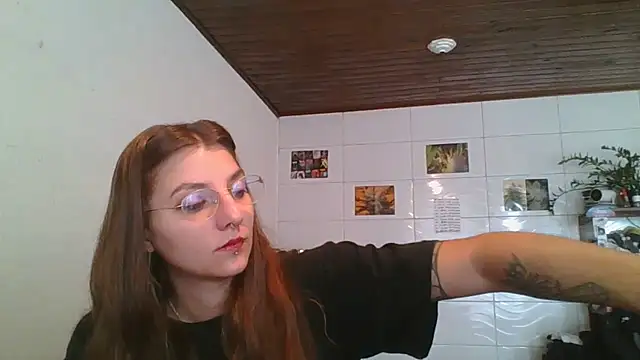 Snapshot of SweetyBabyDemon chatting on 26, 4, 2026 SweetyBabyDemon online show from 26, 4, 2026
