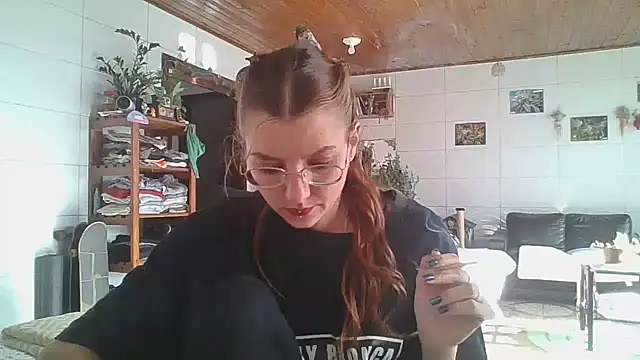 SweetyBabyDemon online show from 19, 10, 2025