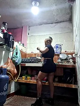 gatadeojosclaros online show from 25, 4, 2026