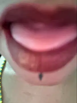 gatadeojosclaros online show from 28, 10, 2025