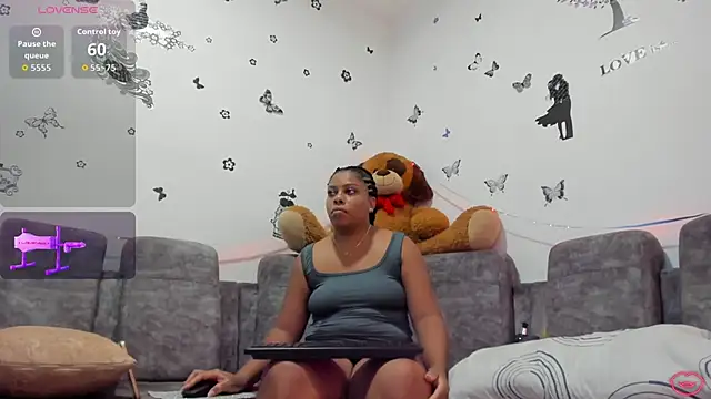 Snapshot of BrianaHazel chatting on 10, 11, 2025 BrianaHazel online show from 10, 11, 2025