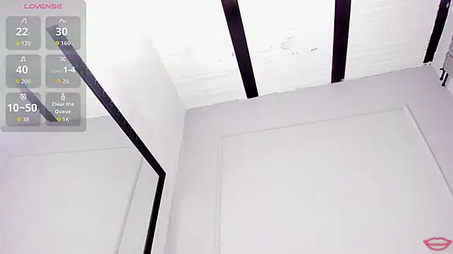 BrianaHazel online show from 17, 4, 2026