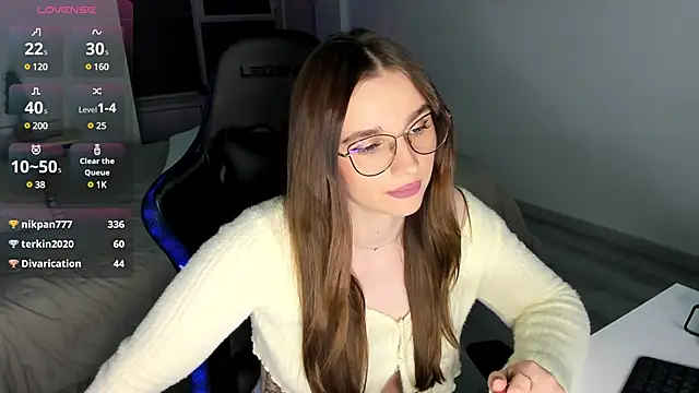 MCfly 11 online show from 8, 2, 2025