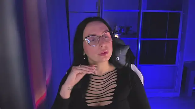 Snapshot of Christy_Calypso chatting on 6, 11, 2025 Christy Calypso online show from 6, 11, 2025