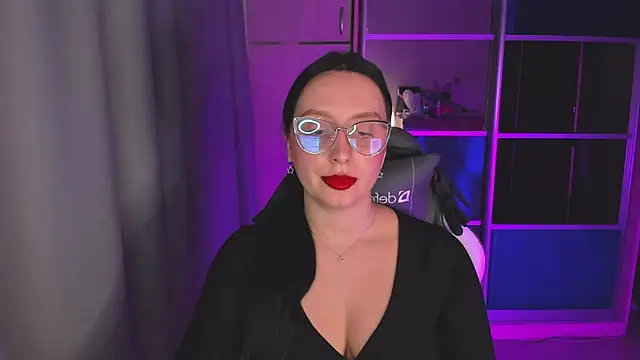 Christy Calypso online show from 9, 4, 2026