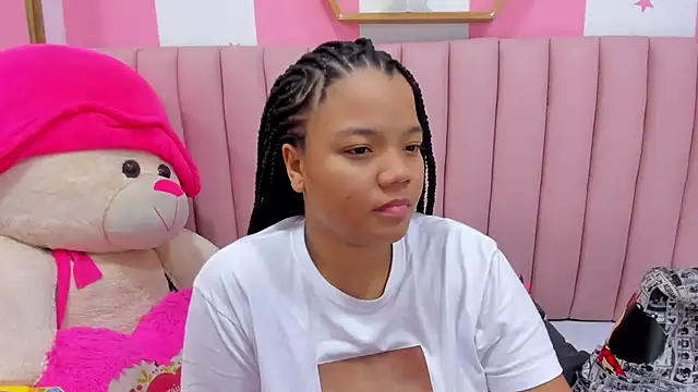 ISABELLA 020 online show from 9, 10, 2025