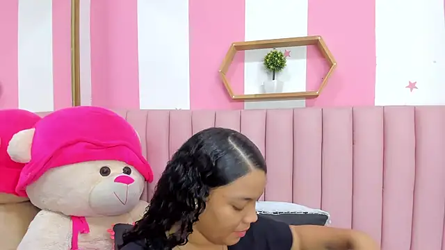 ISABELLA 020 online show from 27, 11, 2025