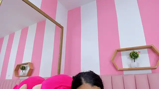 ISABELLA 020 online show from 21, 11, 2025