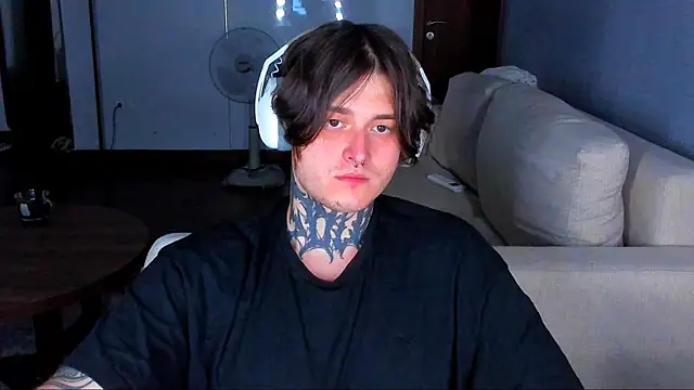 Snapshot of _torfin_ chatting on 4, 7, 2026 torfin online show from 4, 7, 2026