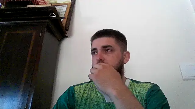 Snapshot of Dat1994 chatting on 17, 2, 2025 Dat1994 online show from 17, 2, 2025